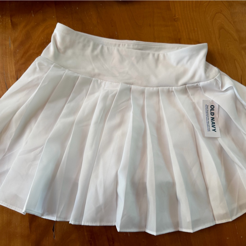 Old navy tennis skirt nwt 8